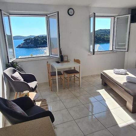 Štikovica Apartments Matea Studio Apartment מראה חיצוני תמונה