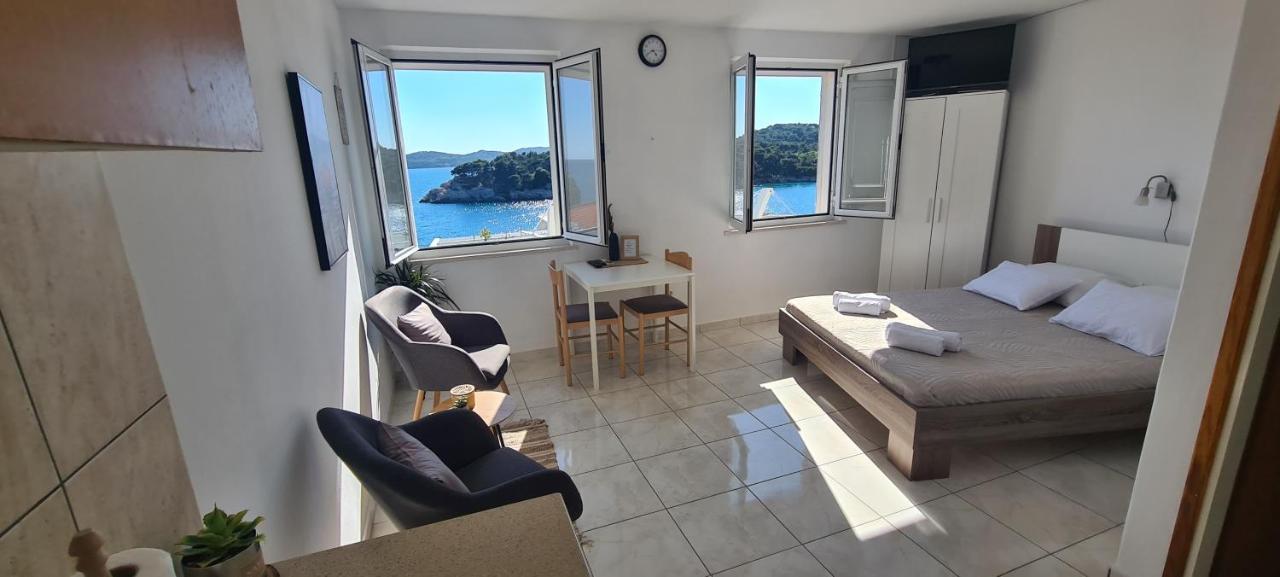 Štikovica Apartments Matea Studio Apartment מראה חיצוני תמונה