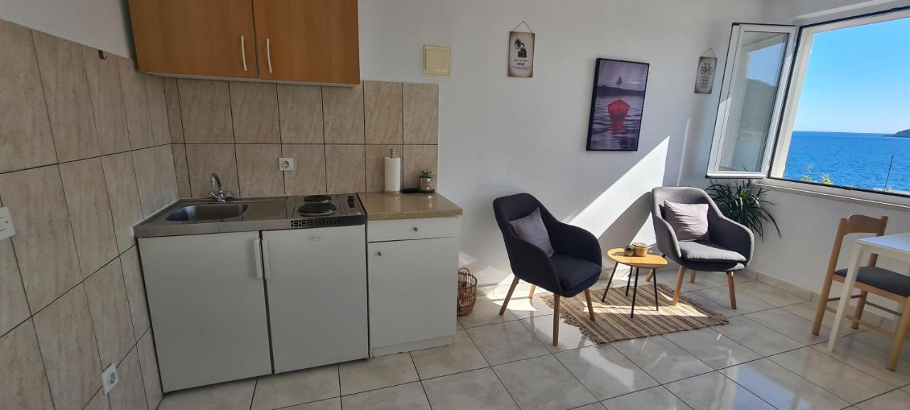 Štikovica Apartments Matea Studio Apartment מראה חיצוני תמונה