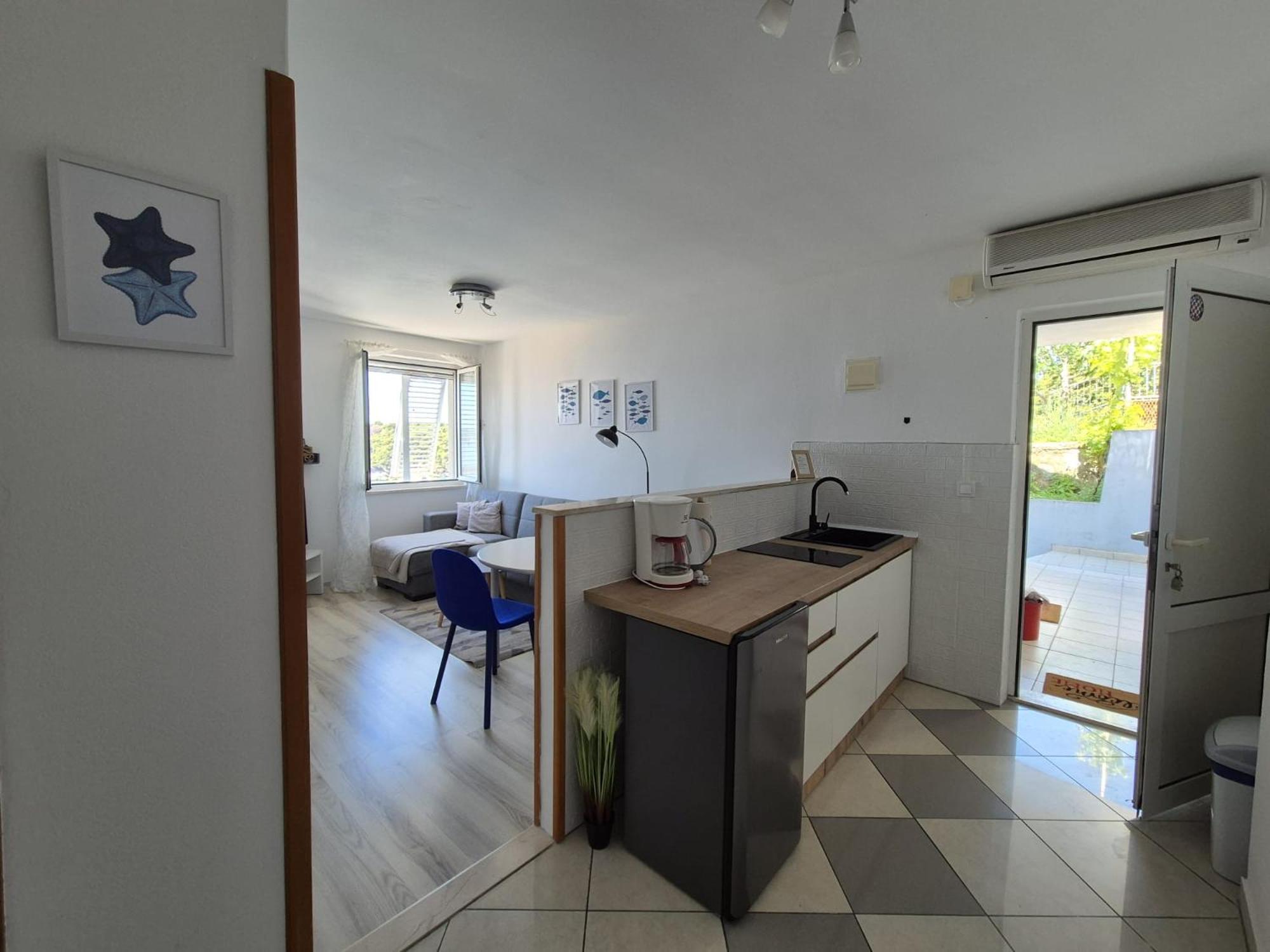 Štikovica Apartments Matea Studio Apartment מראה חיצוני תמונה
